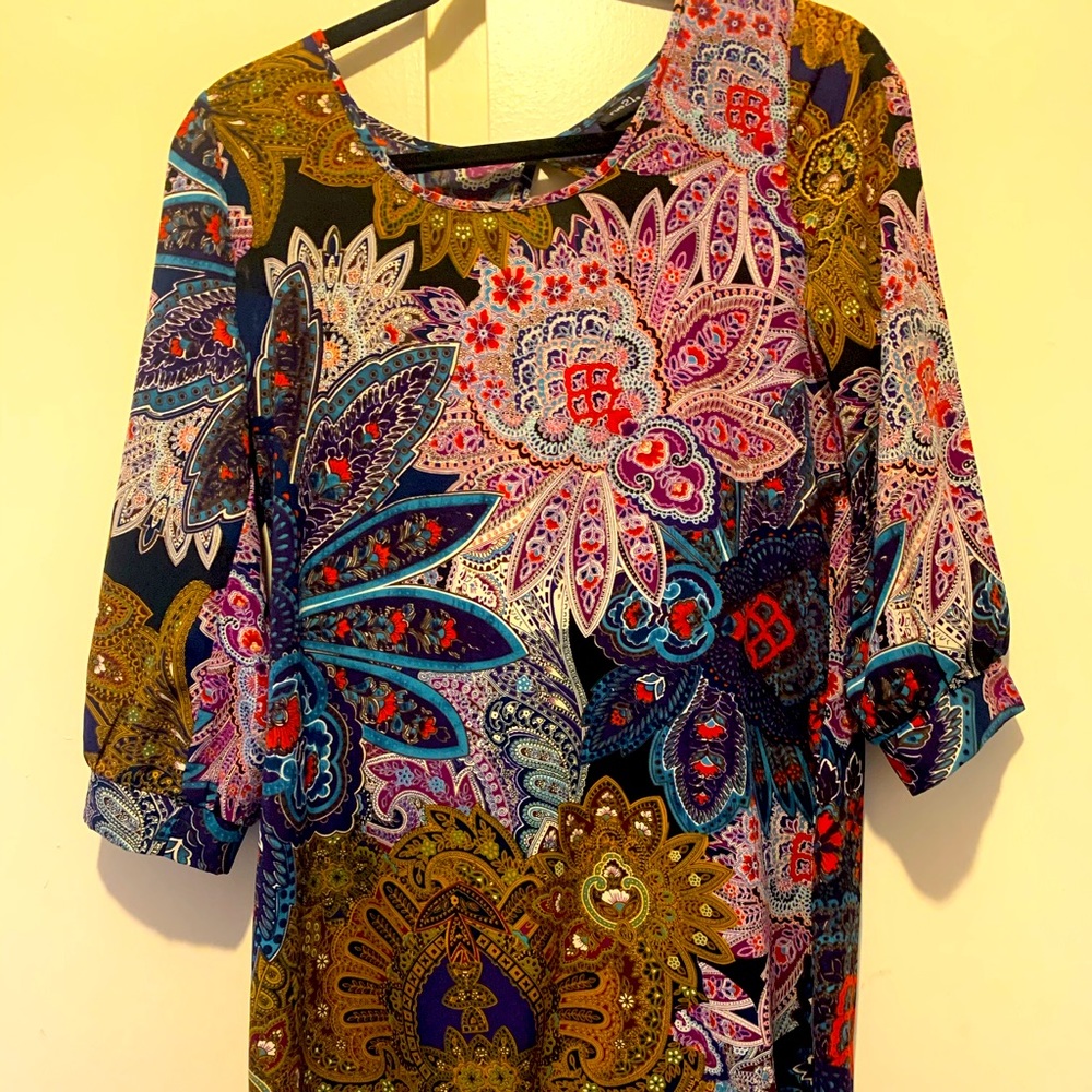 Women’s mid length dress